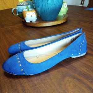 Blue Suede lei Flats w/ silver rivets sz 9.5